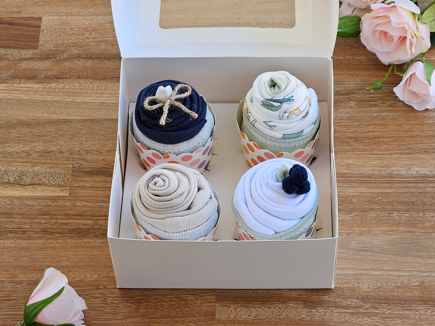 Boys Cupcake gift box - Dinosaur