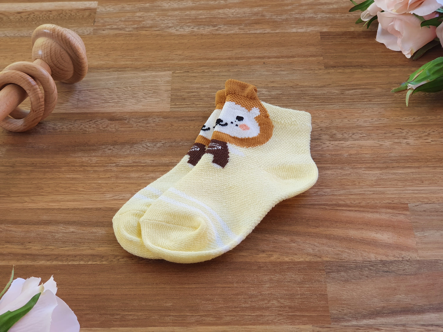Lion Socks yellow